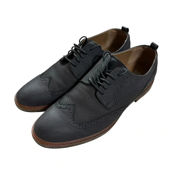 R2 Men’s Stanley Wing Tip Style Dress Shoe - Picture 3 of 9